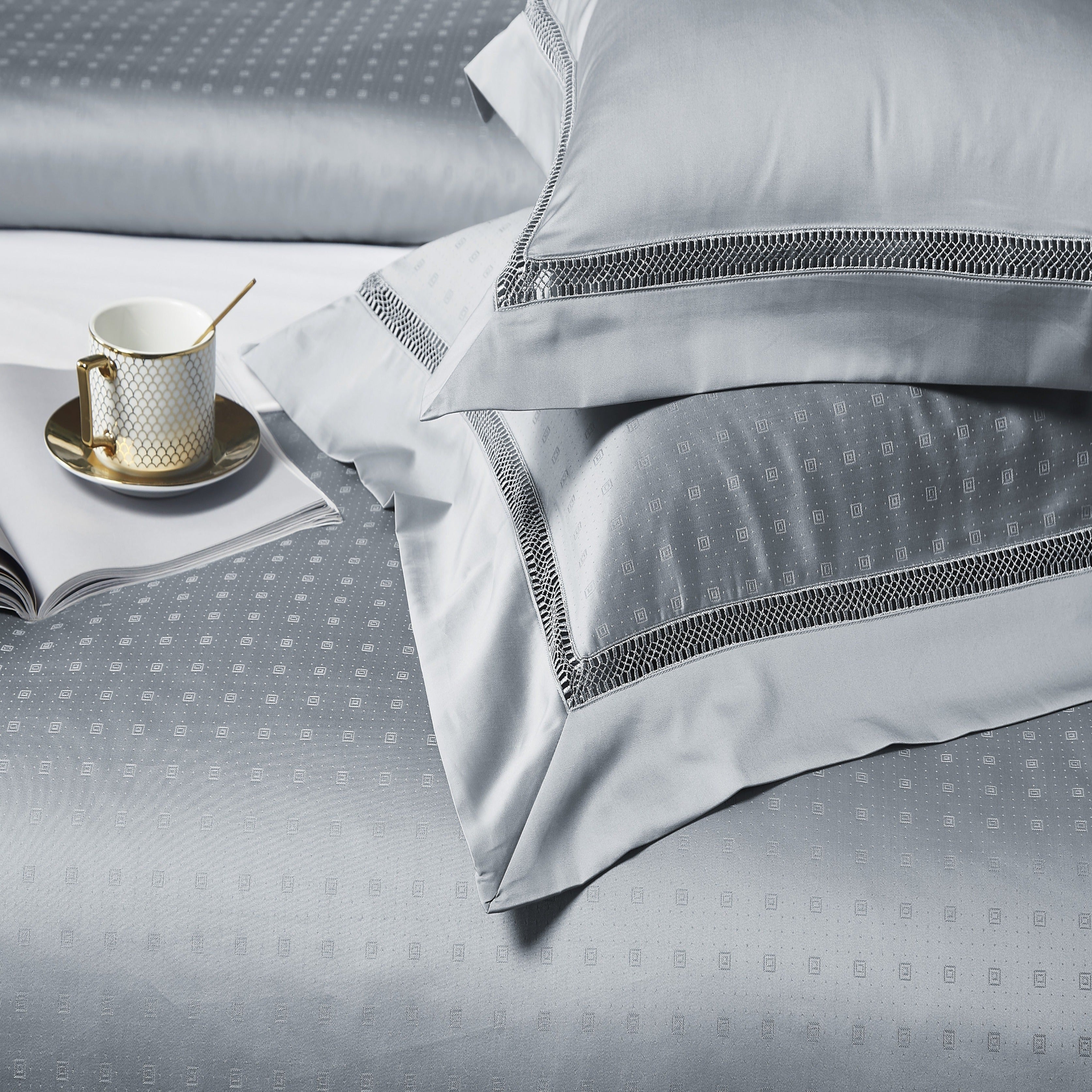 ELRENE EGYPTIAN COTTON BEDDING SET