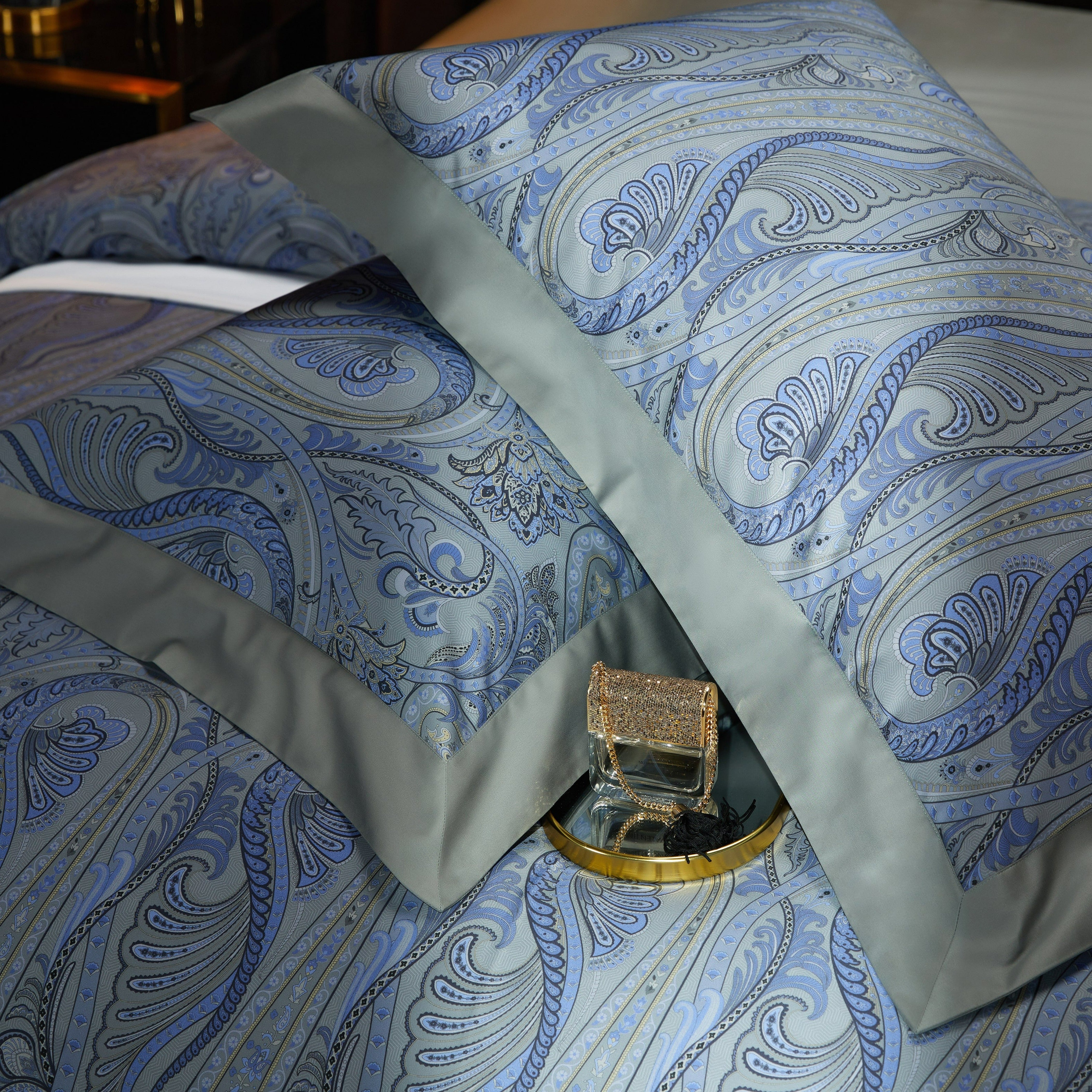 NORA ITALIAN COTTON BEDDING SET