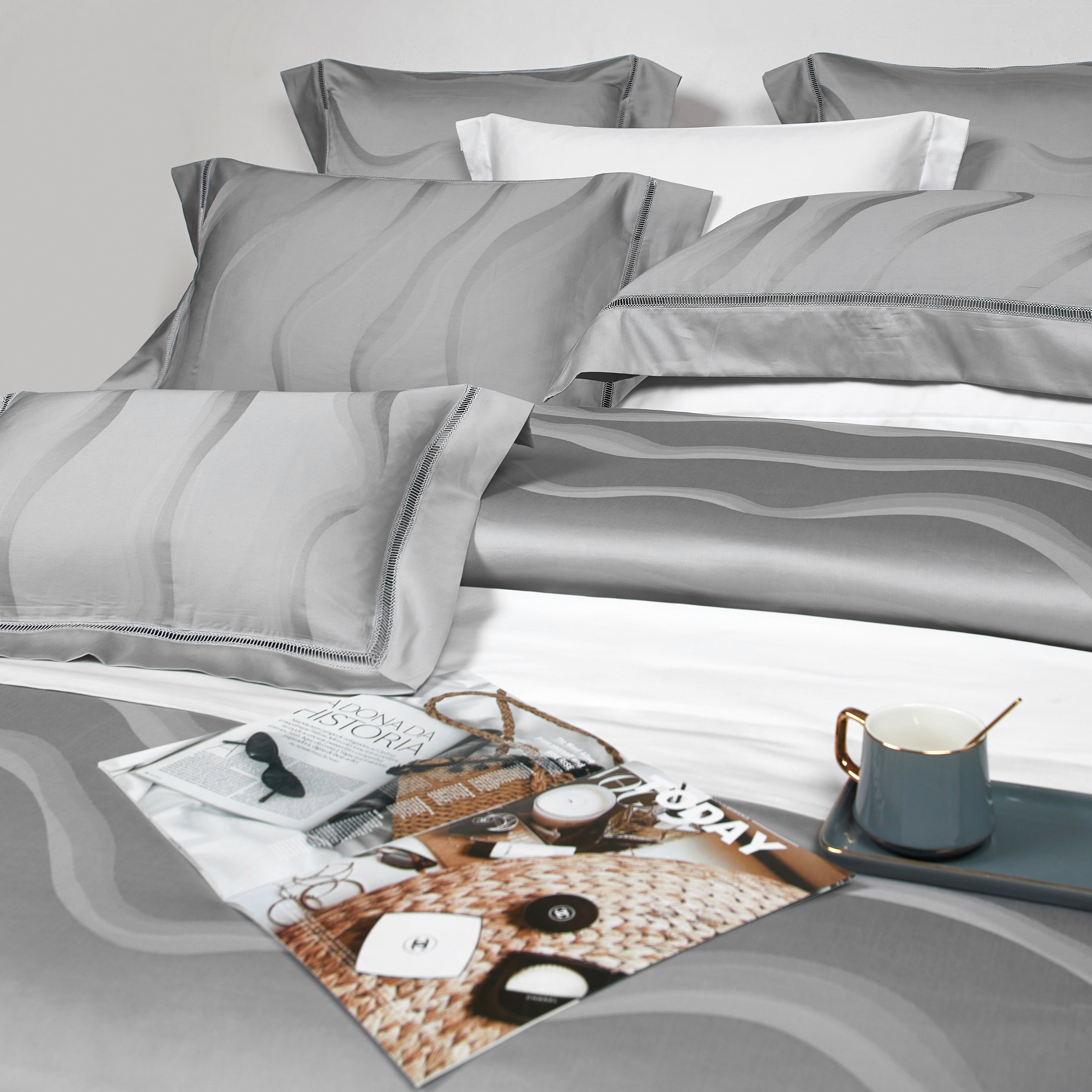 AVALON EGYPTIAN COTTON BEDDING SET