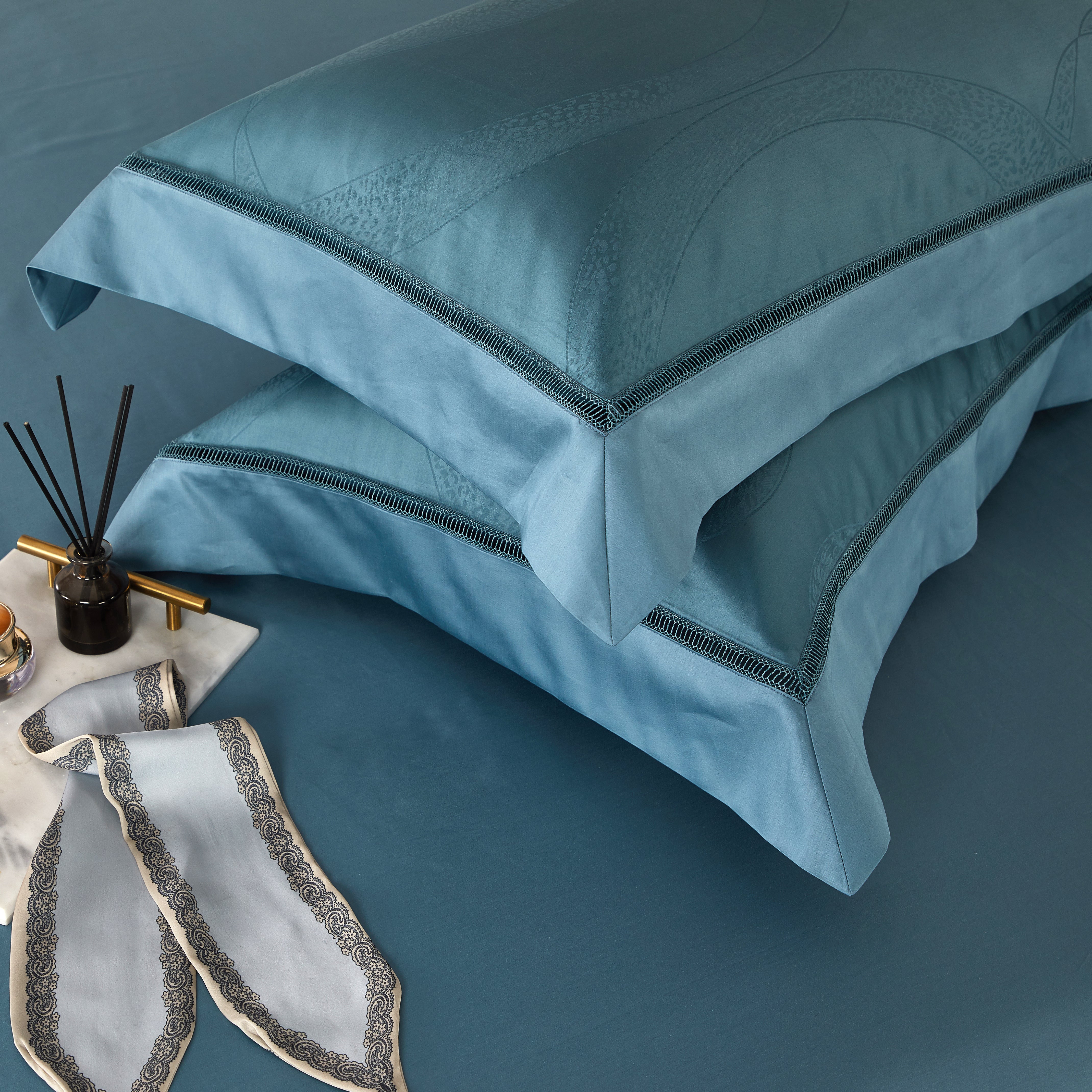 CASSIUS EGYPTIAN COTTON BEDDING SET