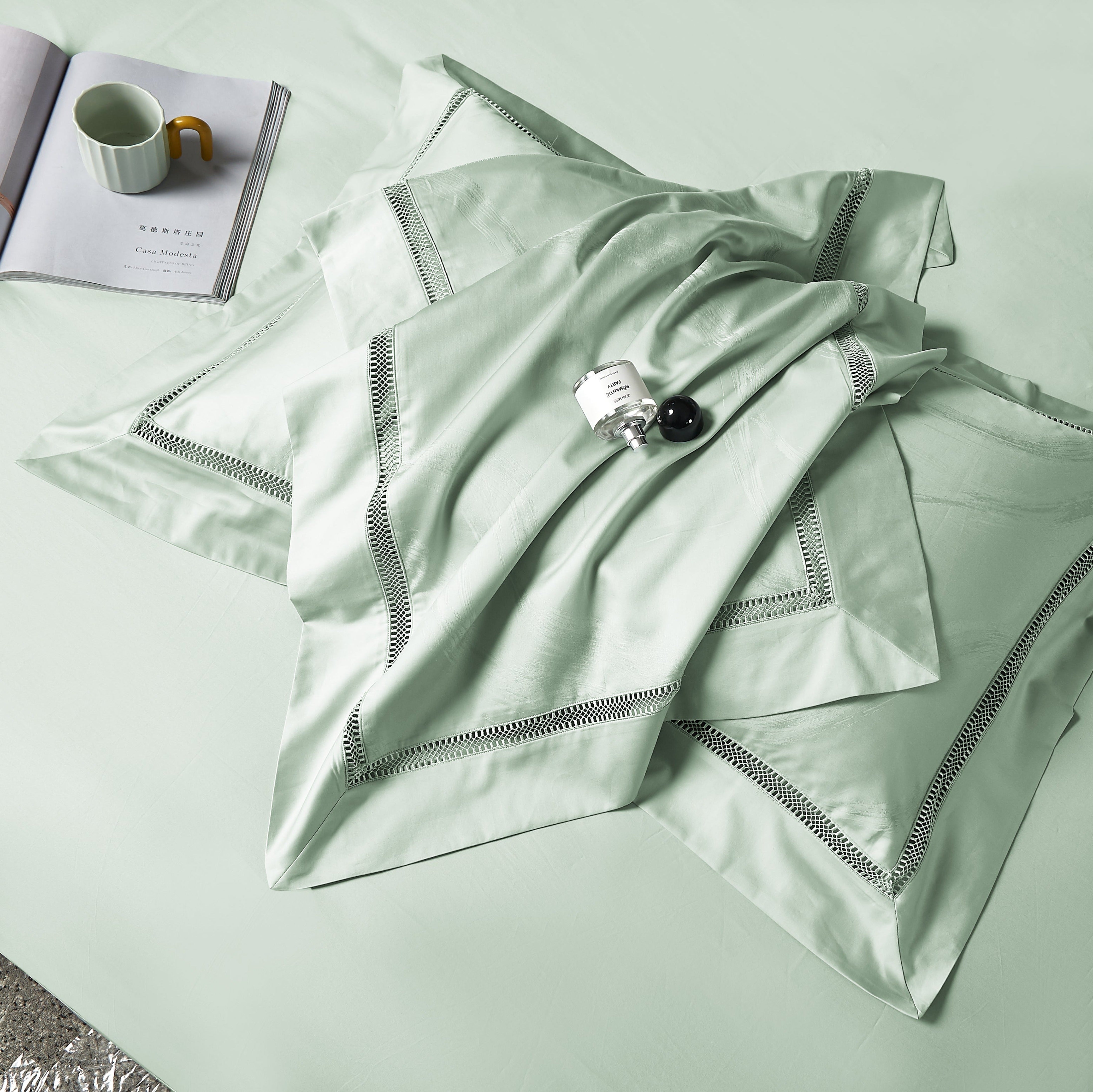 NAVARA MEDALLION EGYPTIAN COTTON BEDDING SET